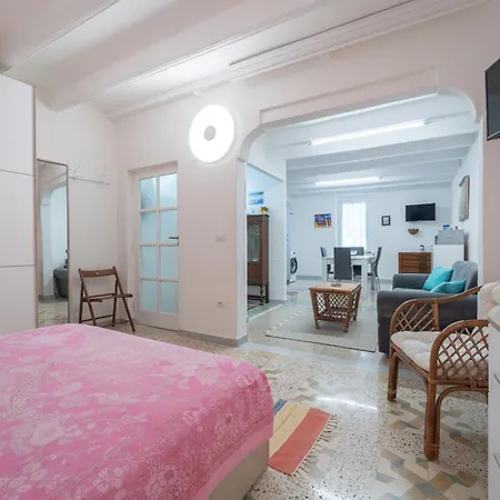 Bene Ennidhos House - Centro Storico * Αλγκέρο