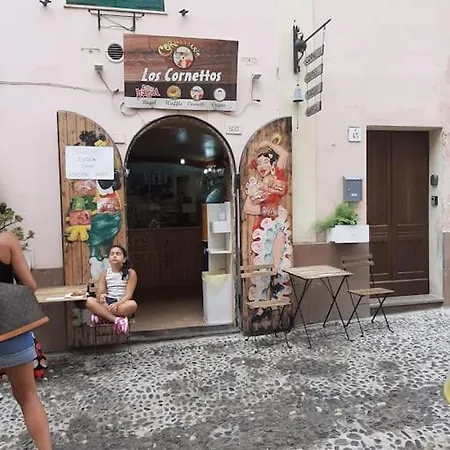 Bene Ennidhos House - Centro Storico Apartment Alghero